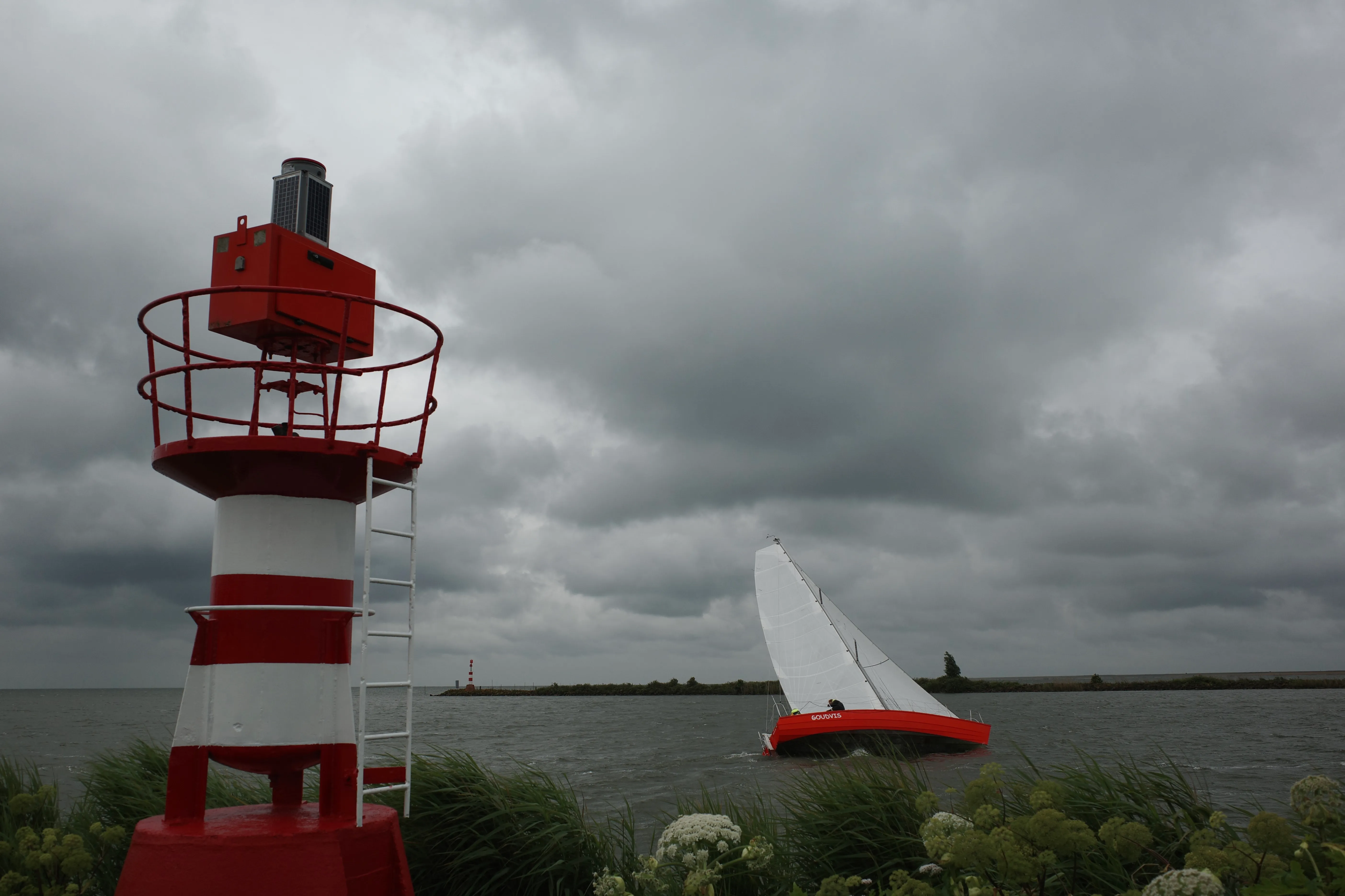 Starkwind. Für mich alleine zu viel, für ne Regatta genau richtig.